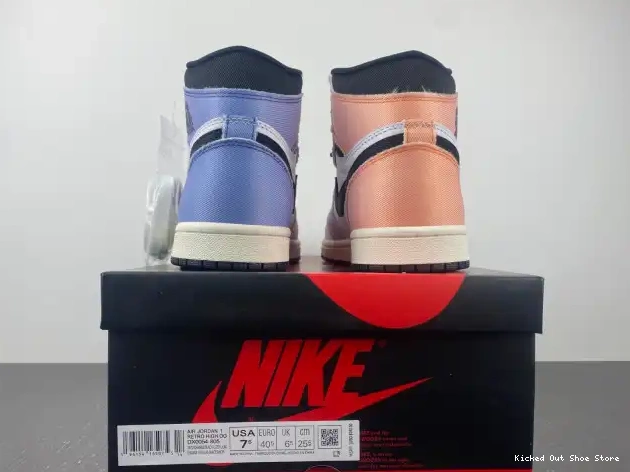 Kicked Out Shoe Store 1 Retro High OG Skyline DX0054-805 Jordan 0603